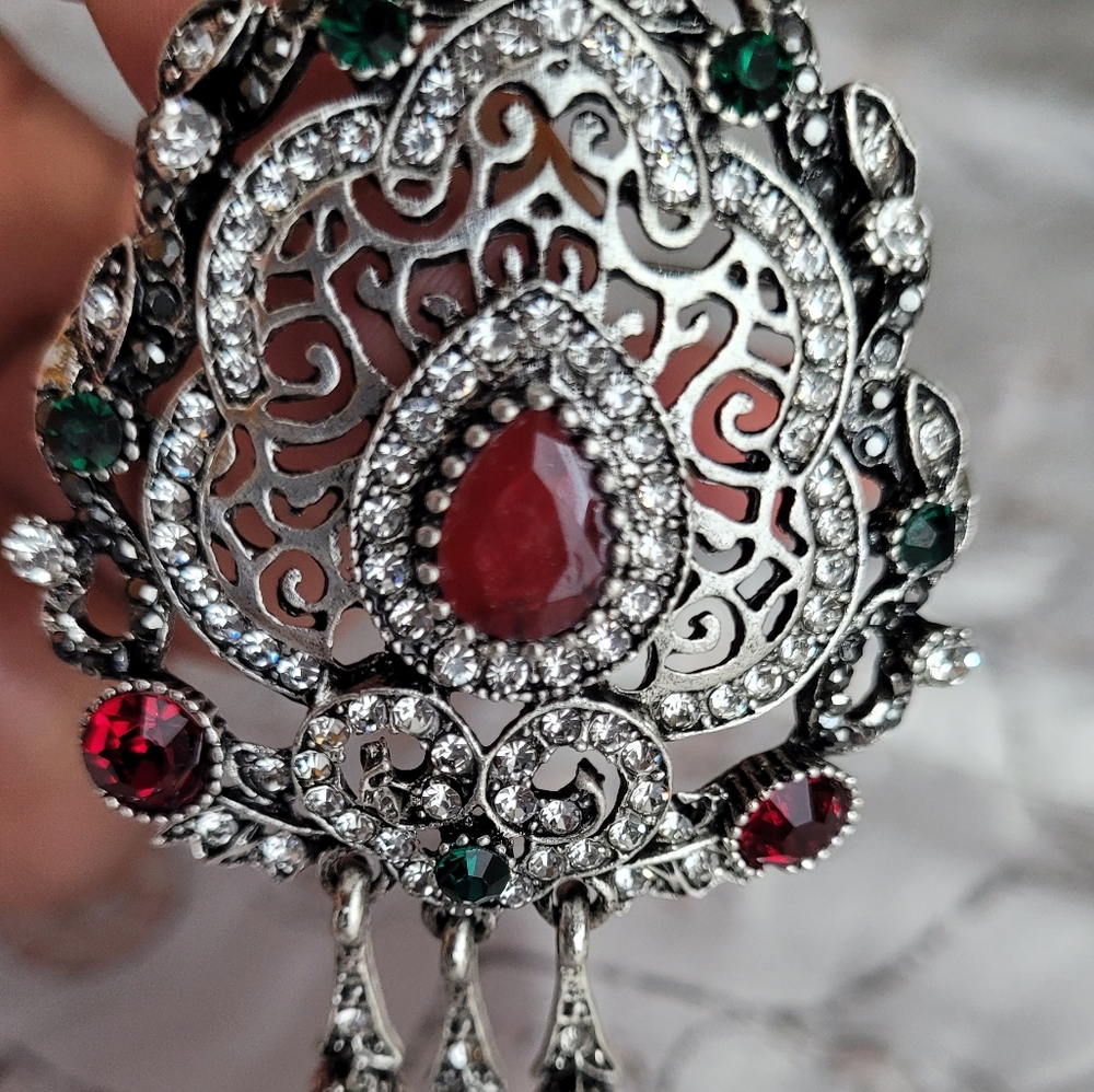 Turkish antique design Tussell Gypsy Brooch pin